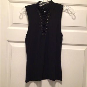 Polly Esther black top